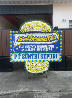 Papan Bunga Duka di Puger