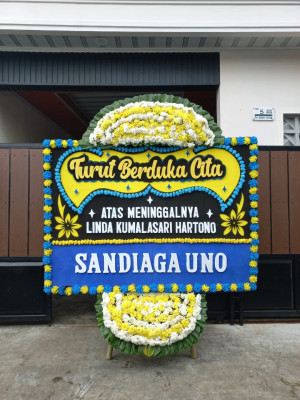 Papan Bunga Duka di Puger