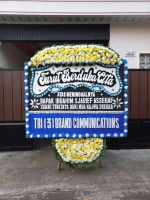 Papan Bunga Duka di Puger